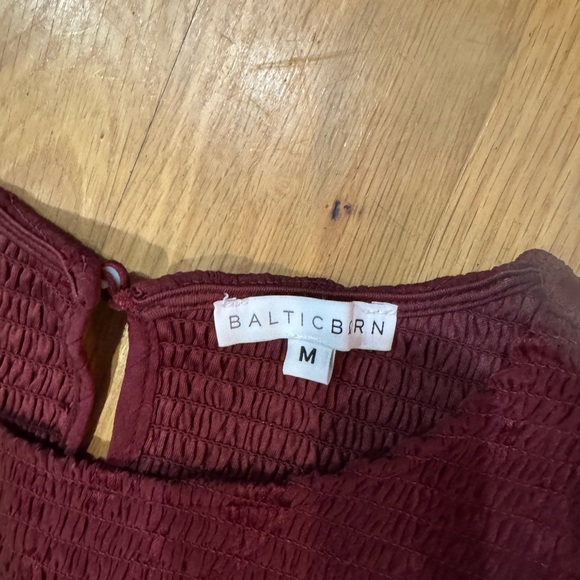 Baltic Born - Elegant Burgundy Dress- Medium - Picture 2 of 3